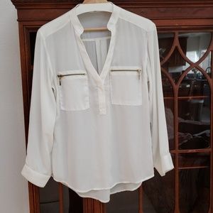 Uniq Chiffon blouse gold zippered pockets